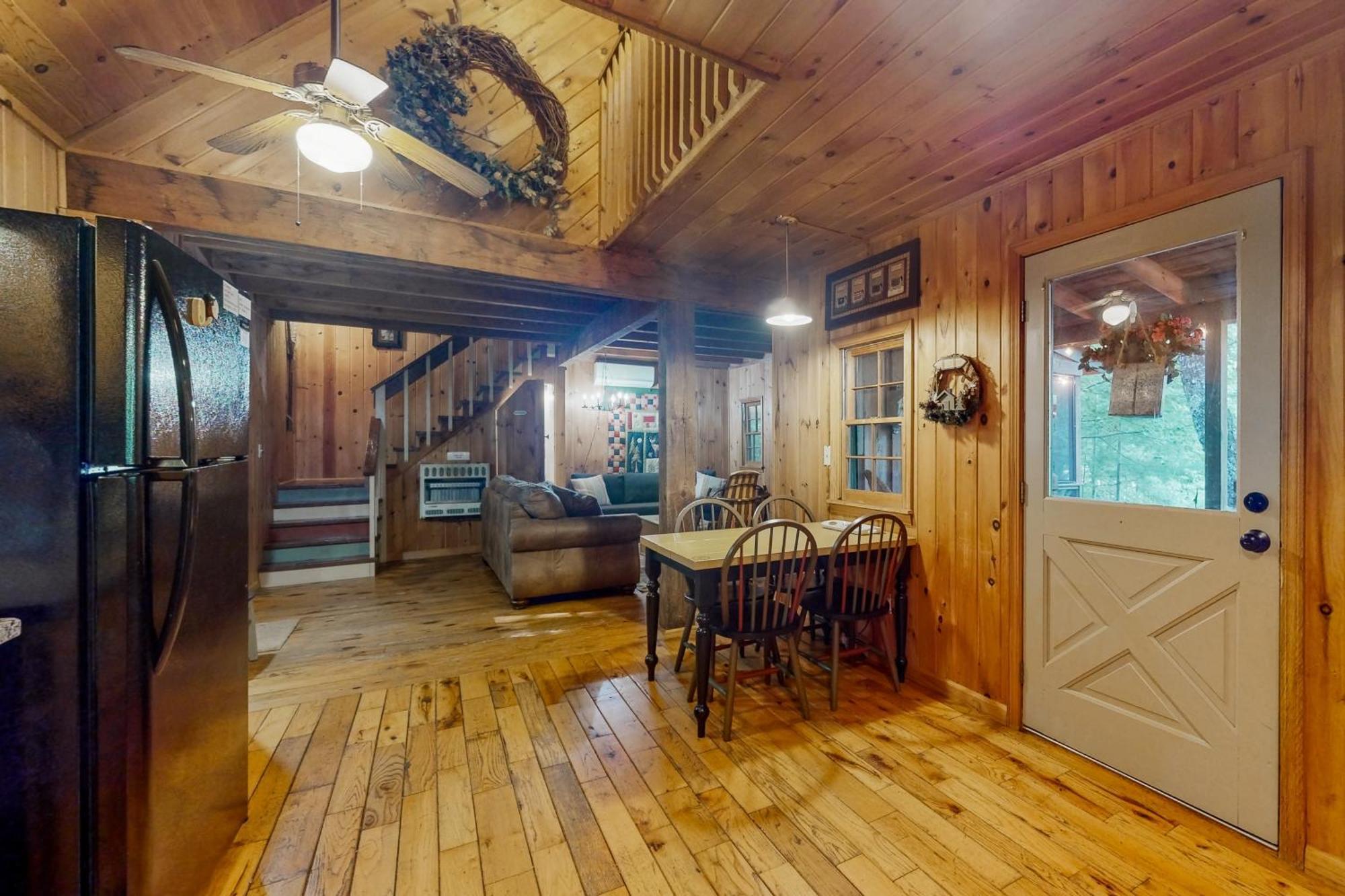 Lazy Days Cabin ブルーリッジ山脈 エクステリア 写真